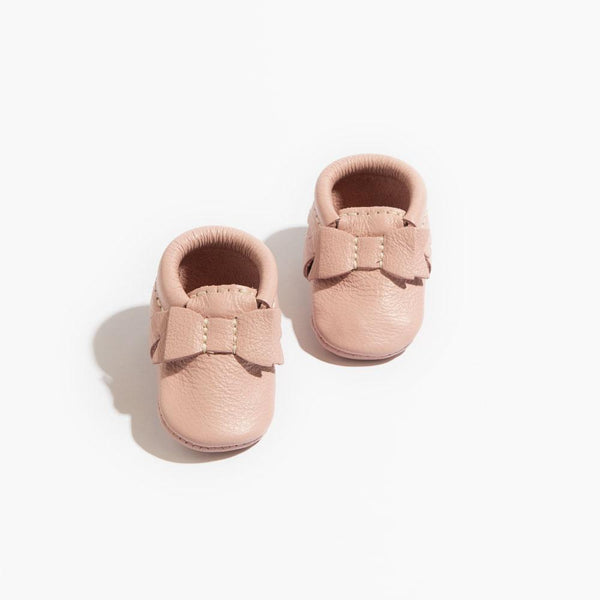 Freshly Picked First Pair Moccasins - Newborn Blush Bow Mocc